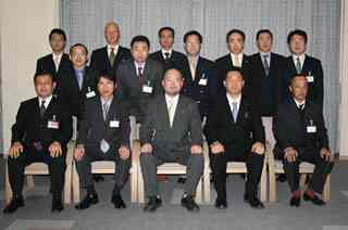 �����ψ���