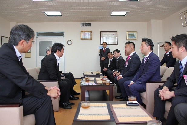 表敬訪問（登別市役所）